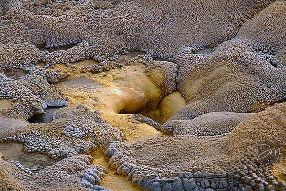 Hole in the Earth