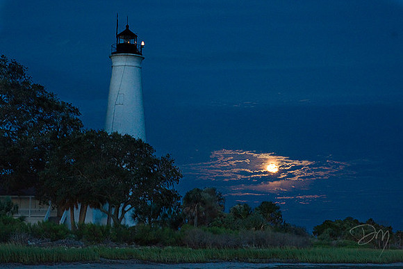 Moon Light House