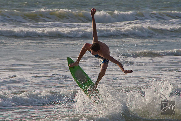 High-steppin_Skimboarder