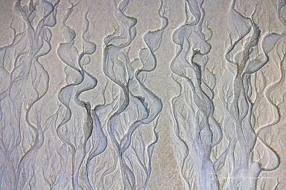 Curves of Sand